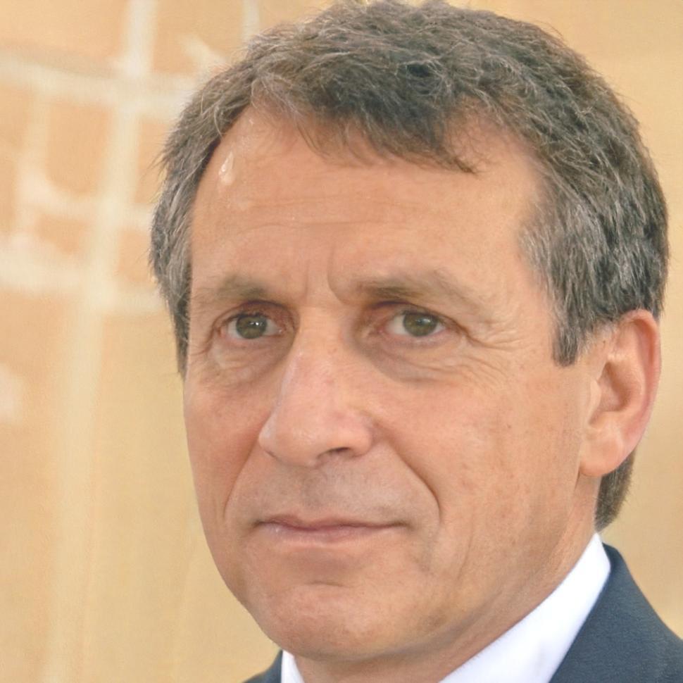 Leander Mühlbacher, Finanzberater